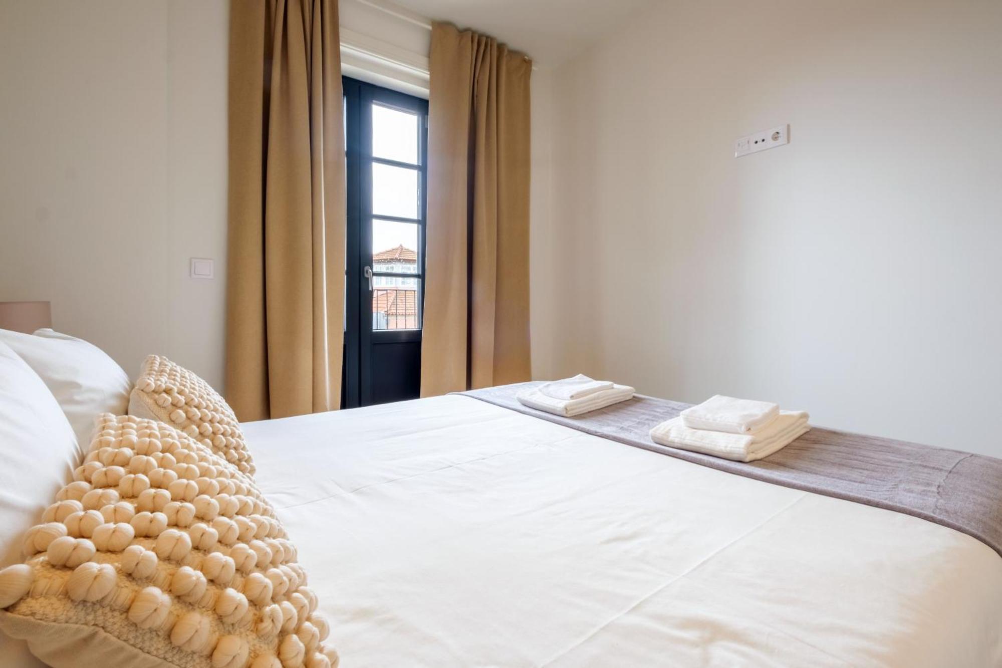Art Deco 42 Luxury 2br Downtown Metro Ac Apartament