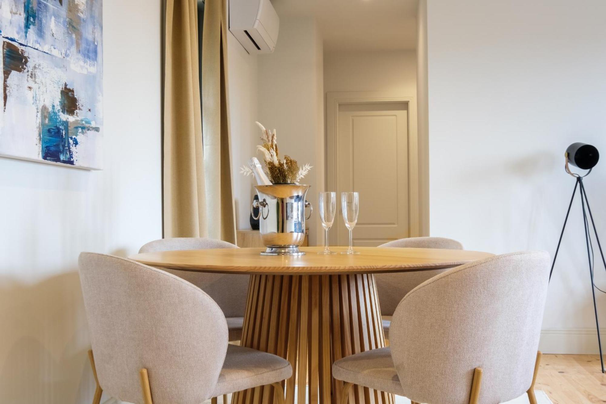 Apartament Art Deco 42 Luxury 2br Downtown Metro Ac *